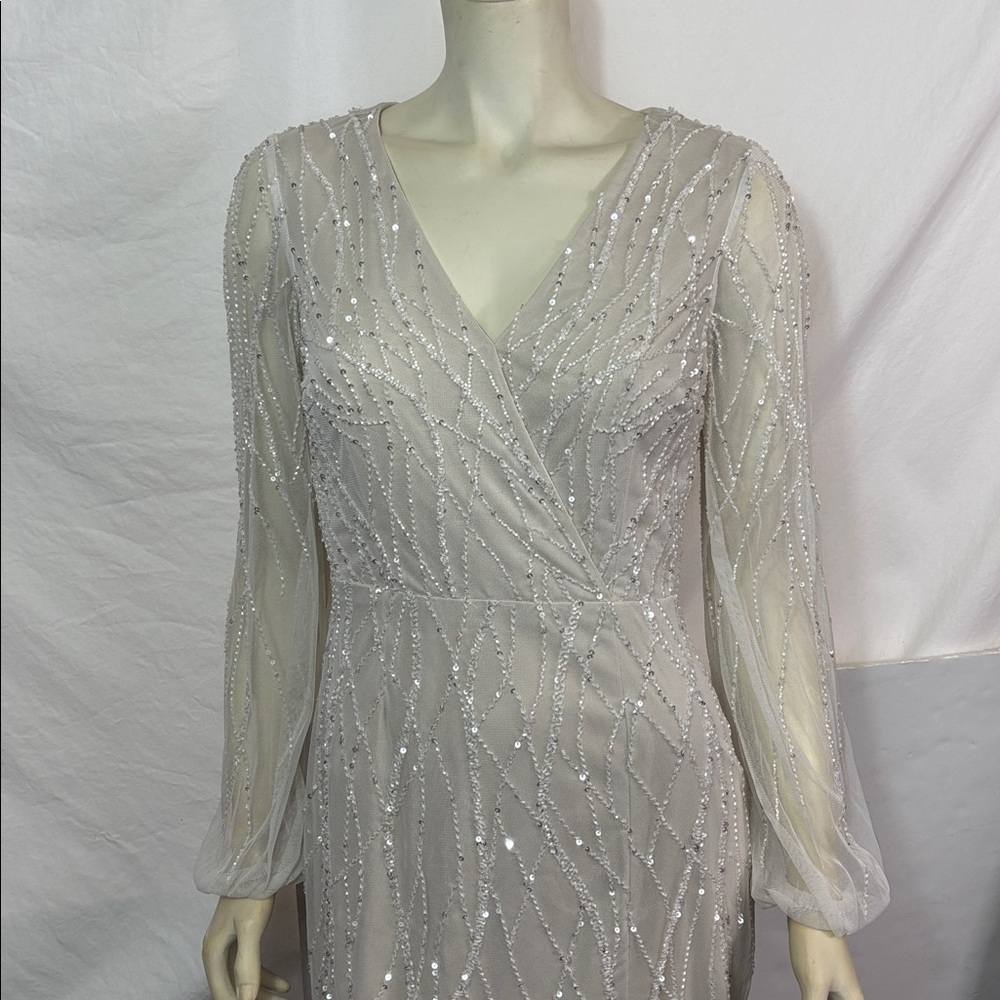 Adrianna Papell elegant beaded dress, size 6, EUC